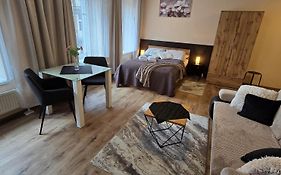 Aparthouse City Center - Apartments & Rooms - 5 Min Rynek & Pkp - Self Check-In 24H